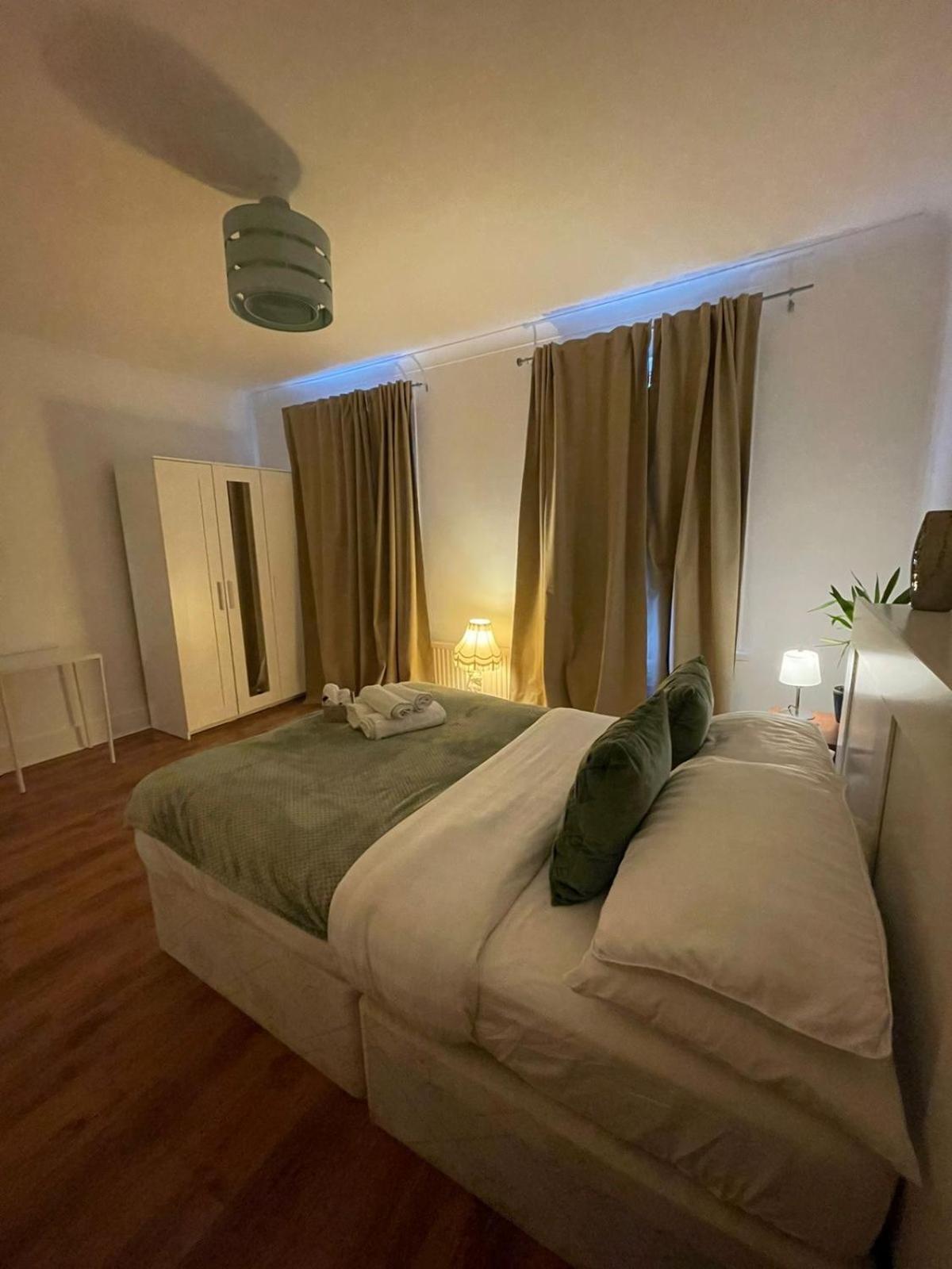 Park View Homestay Barking  Exteriér fotografie