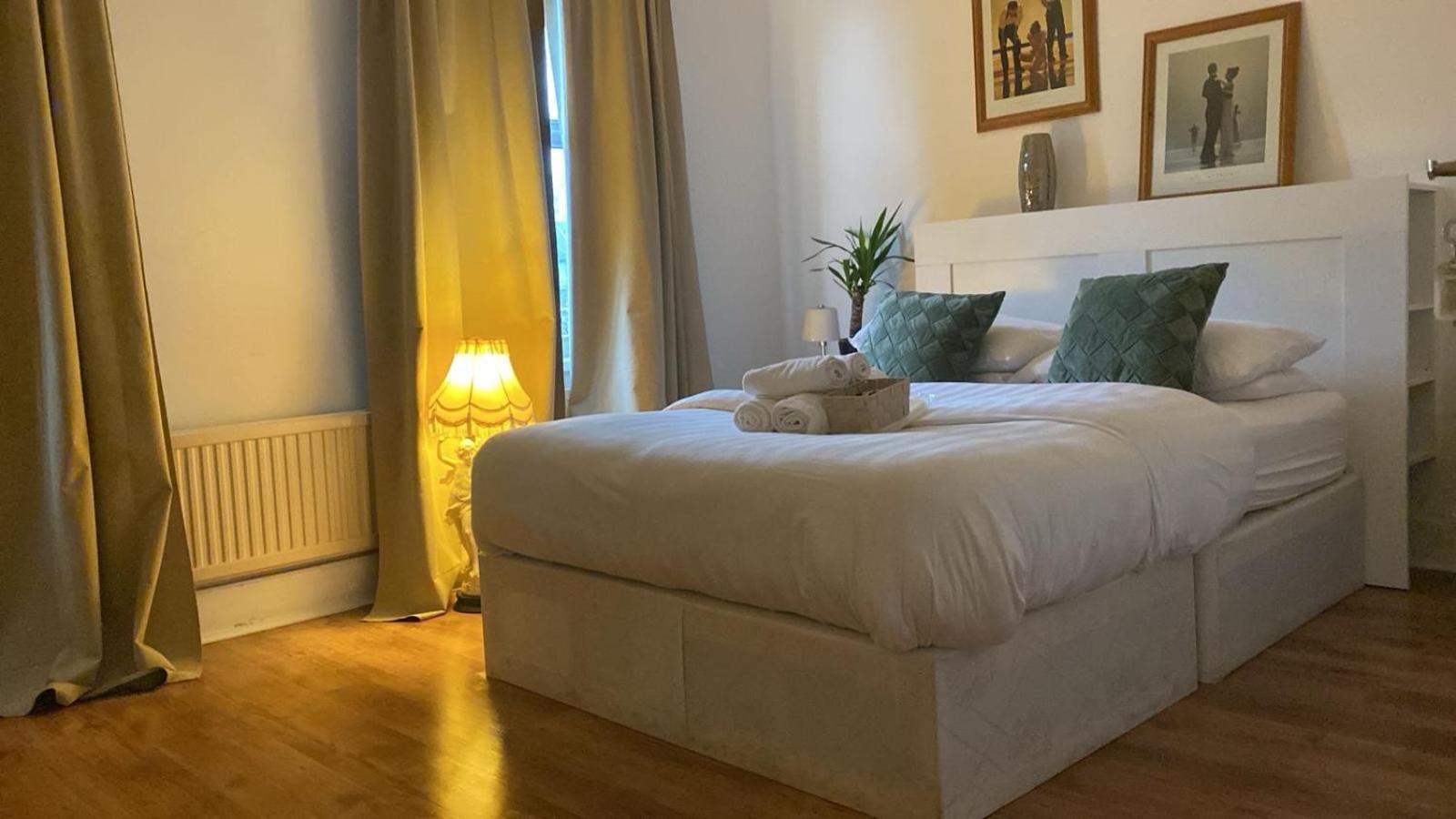 Park View Homestay Barking  Exteriér fotografie